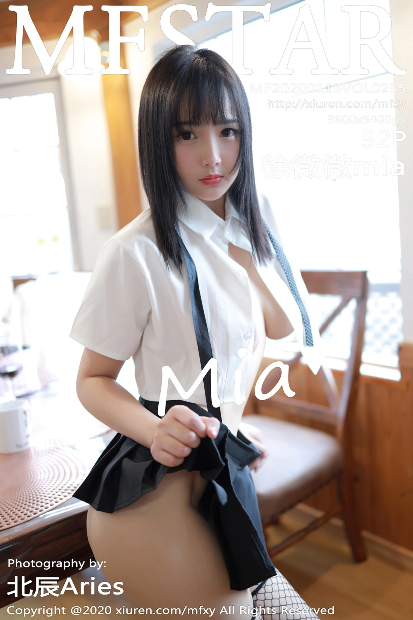 [MFStar模范学院]Vol.255_女神徐微微mia日本旅拍私房黑短裙露丁字裤翘臀诱惑写真52P-秀人网 - XiuRen.Pro